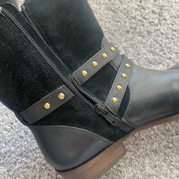 COACH | Lilliana Black Gold Stud Boots - Picture 9 of 10